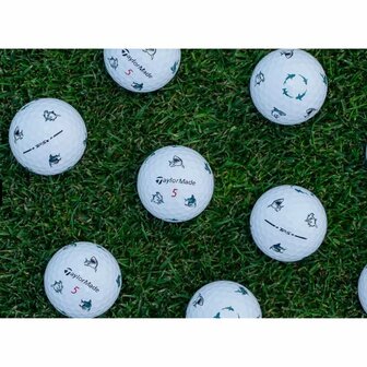 Taylormade TP5 Pix Shark